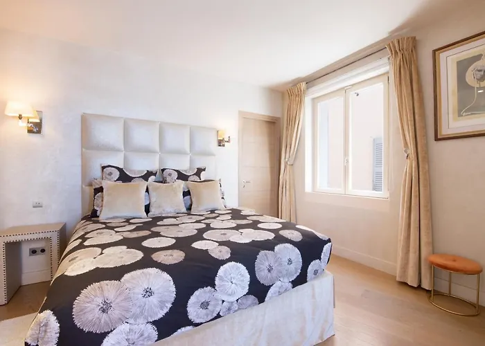 Rare! Appartement, 100m2, Climatise - Port De * Saint-Tropez